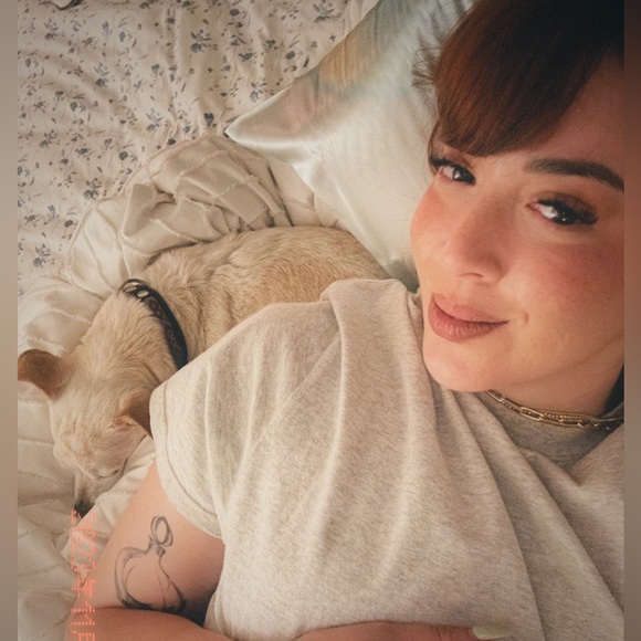 Meet your Posher, Jillian - Picture 1 of 1